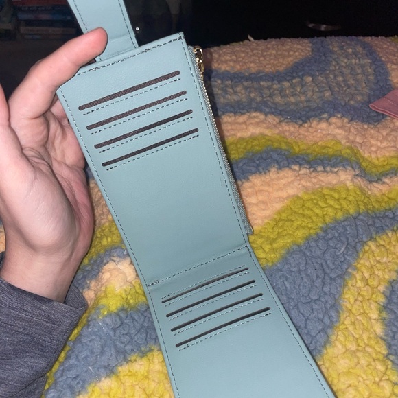 NWOT Wallet - Picture 2 of 3